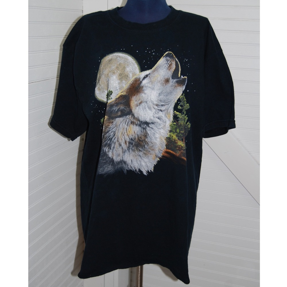Vintage Gildan t-shirt graphic Wolf Howling at the Moon Men's‎ Large 100% cotton